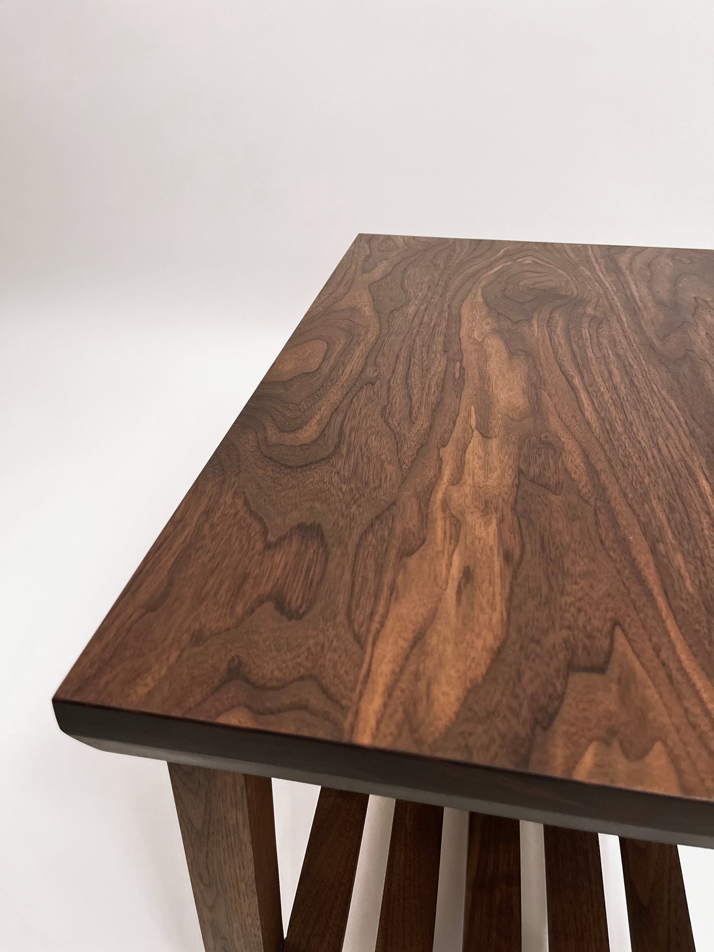 Notenhouten koffietafel