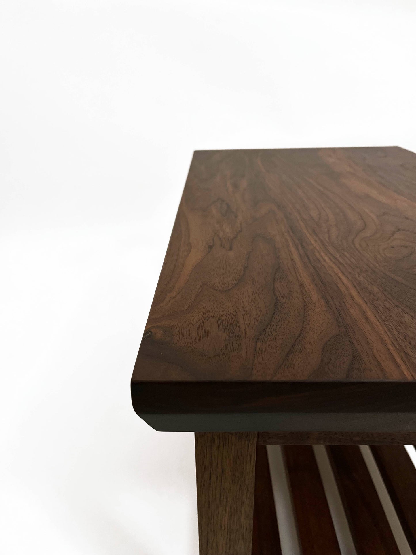 Notenhouten koffietafel