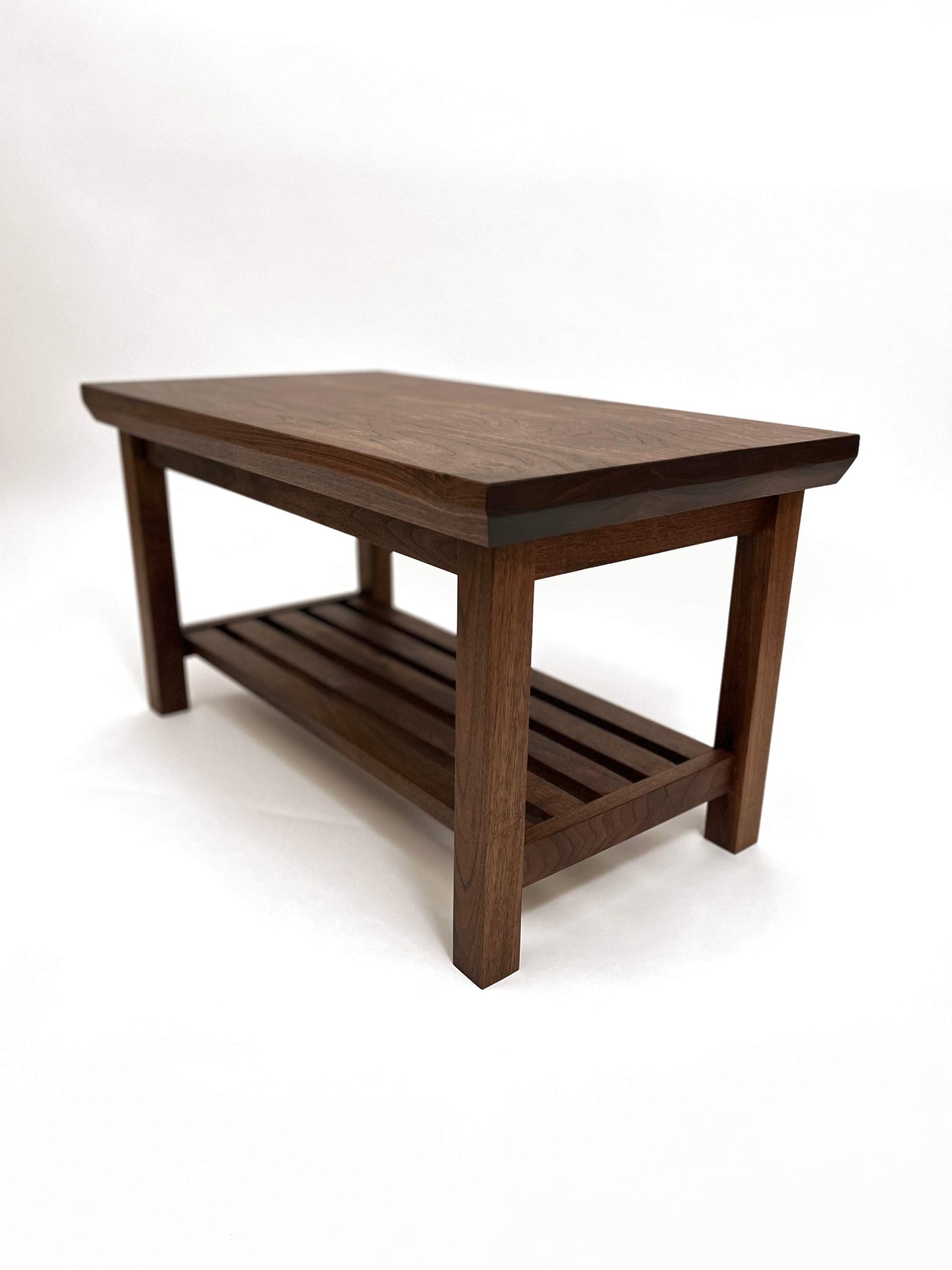 Notenhouten koffietafel