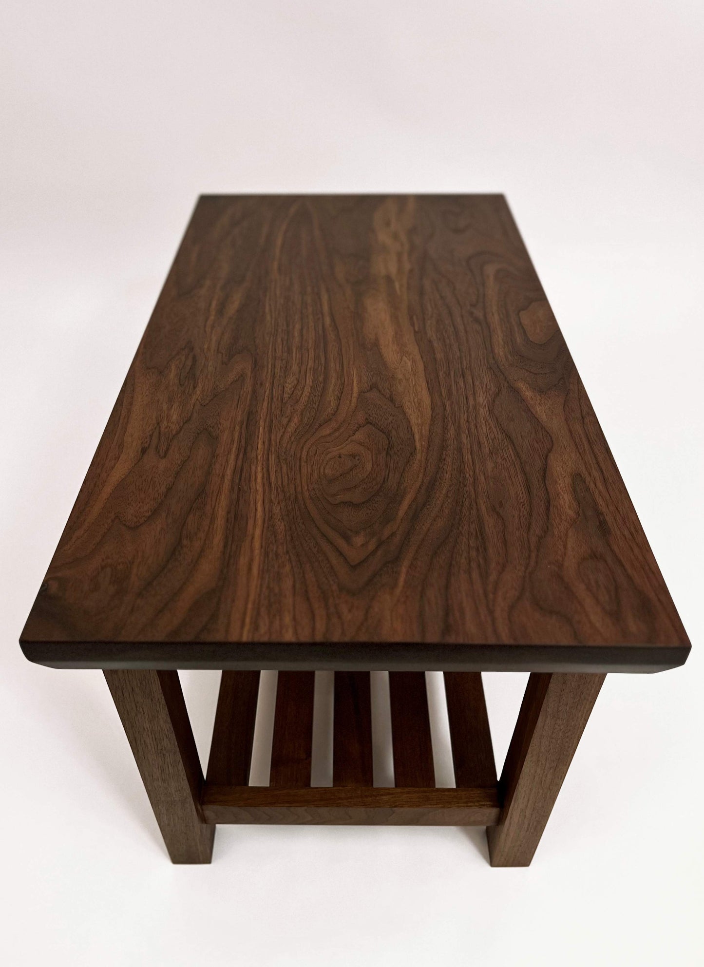 Notenhouten koffietafel