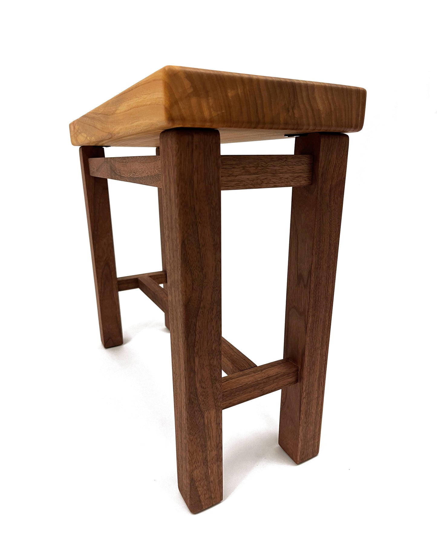 Smalle bijzettafel iepen/noten